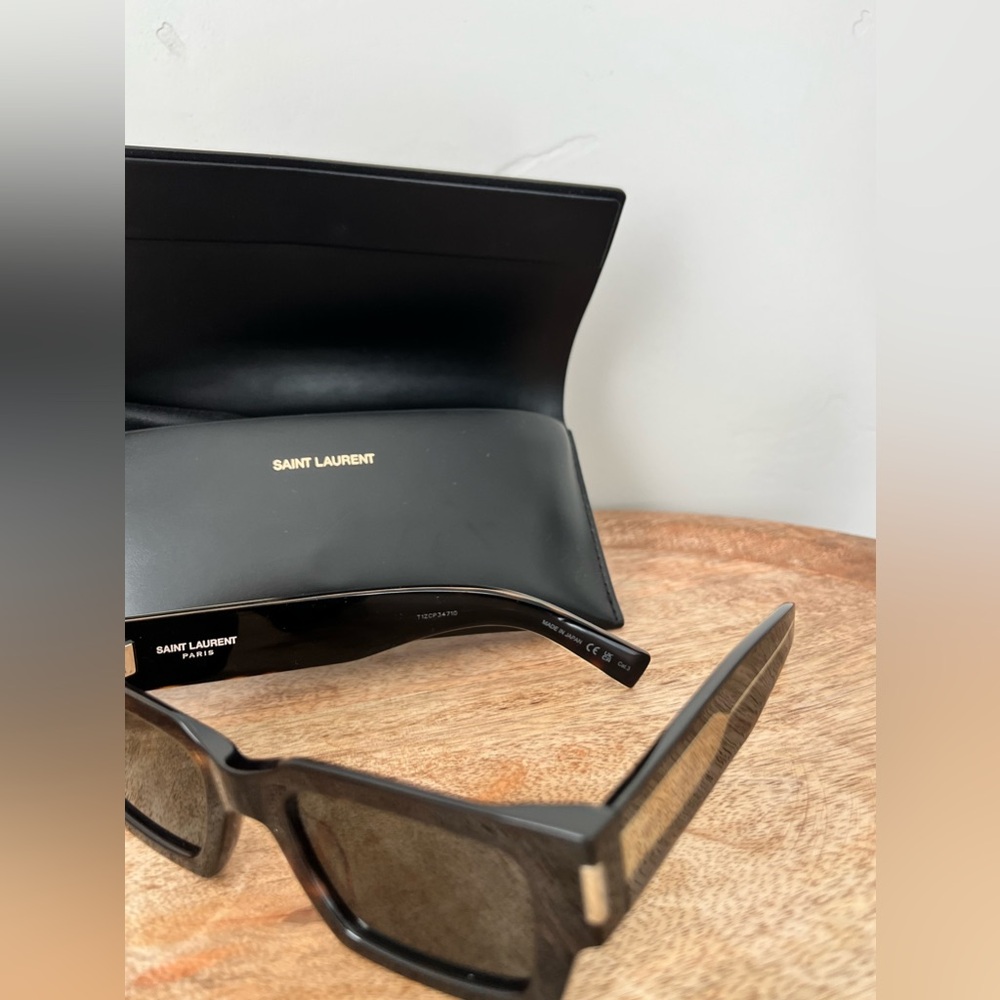 Saint Laurent SL572 Sunglasses - Picture 4 of 9